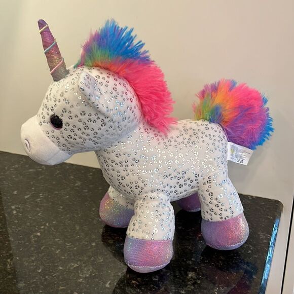 Kellytoy Fantasy Pets Plush Metallic Spotted Unicorn w/Rainbow Mane - Picture 3 of 7